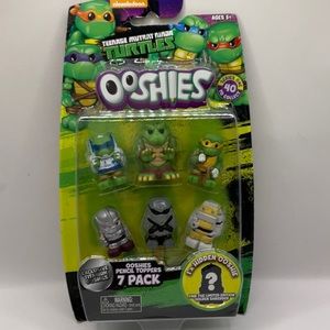 Brand New "NINJA TURTLES OOSHIES" Series 1 Pencil Toppers!
